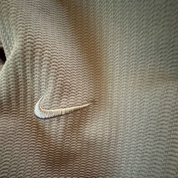 Nike Dri Fit Standard Fit Yoga Jacket Army Green Small EUC - Picture 3 of 4